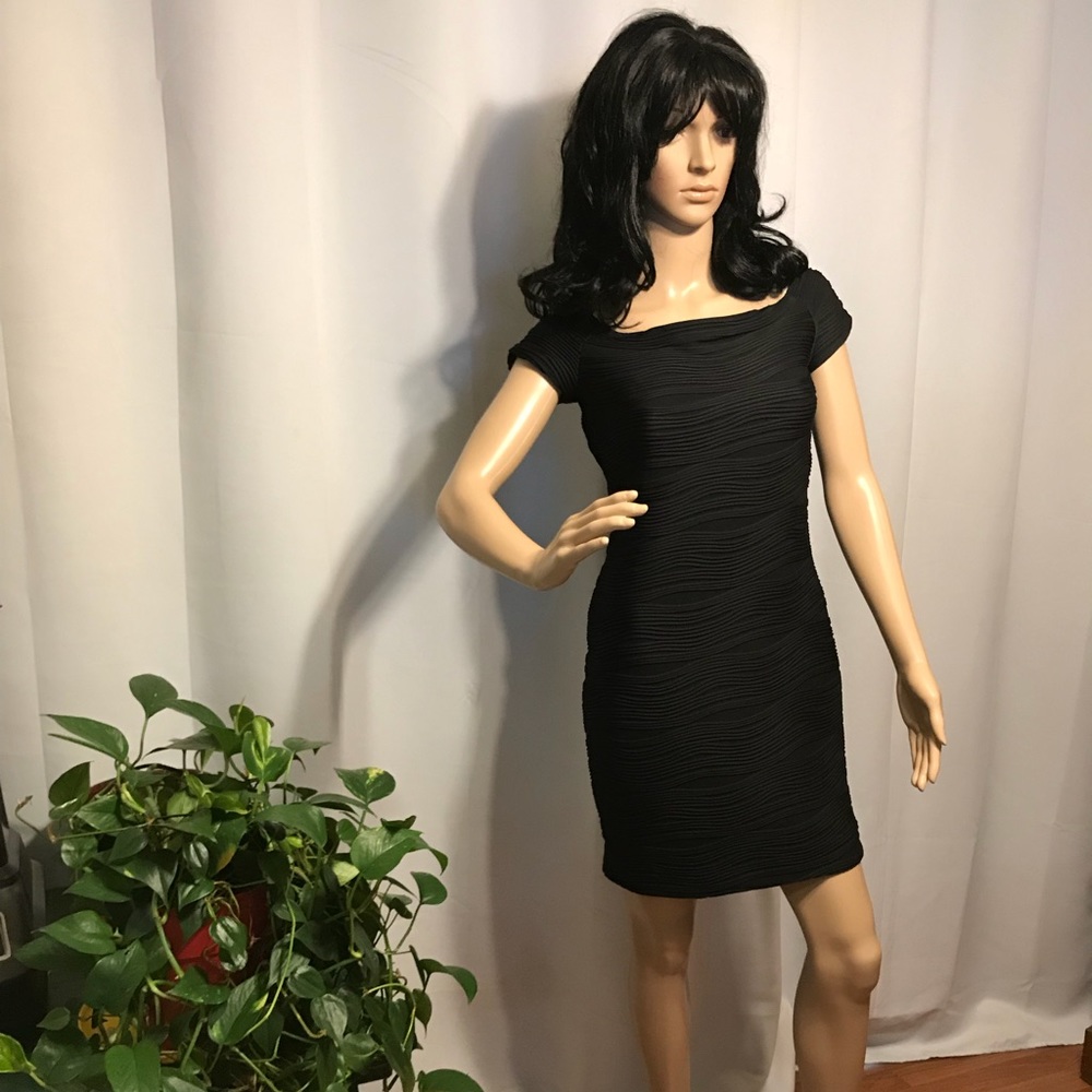 Wet Seal Bodycon Dress - Picture 3 of 7